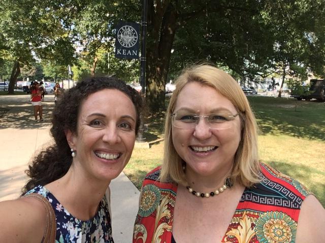 爱游戏体育's Sara Compion with Viva Foundation's Meleney Kriel.
