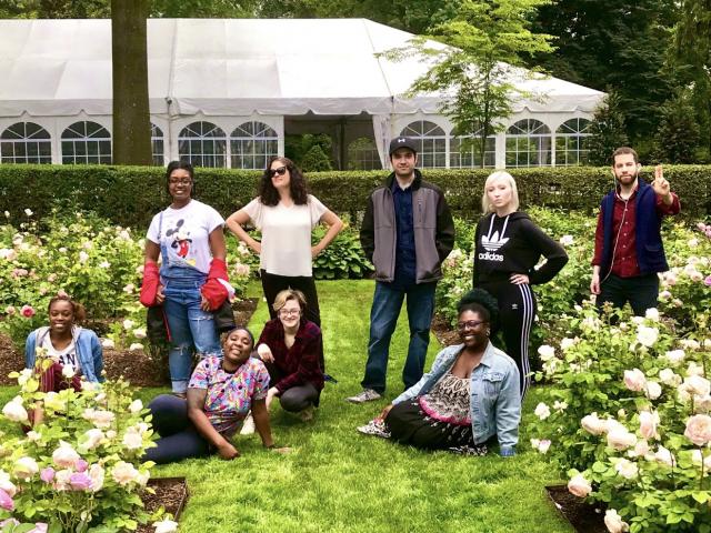爱游戏体育 Professor Maria Zamora and students pose at Liberty Hall during 2019 Writing Retreat