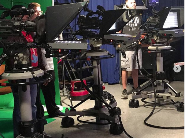 爱游戏体育 TV studio