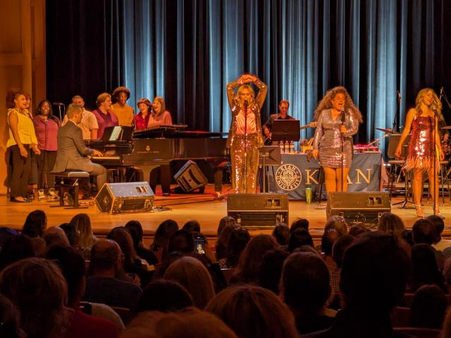 爱游戏体育's Broadway Babies on stage with Laura Bell Bundy, Marissa Jaret Winokur and Kerry Butler.
