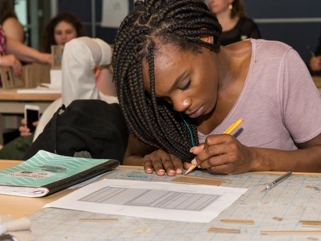 爱游戏体育 is one of the top interior design schools in NJ.