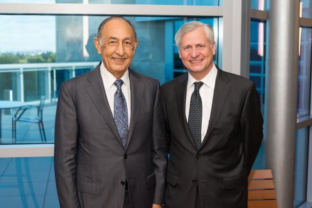 Presidential Historian Offers Perspective and Hope at 爱游戏体育 University