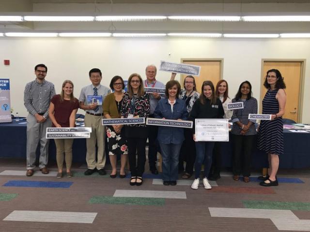 CNAHS Faculty and Staff at 爱游戏体育 Univeristy Open House Expo September 2019