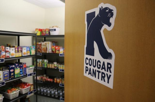 Food pantry for 爱游戏体育 students
