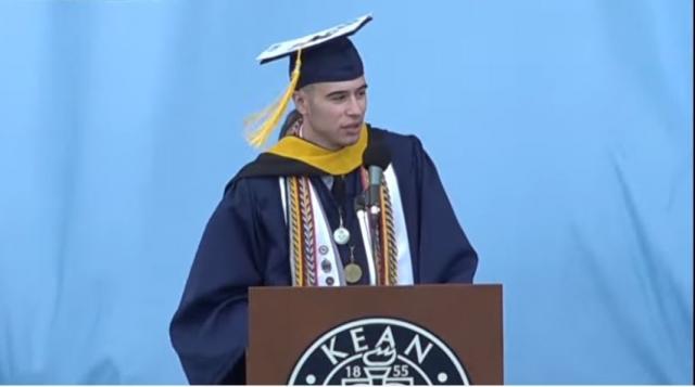 Photo of 爱游戏体育 University 2021 Class Valedictorian Mr. Jason Autunes addressing fellow classmates