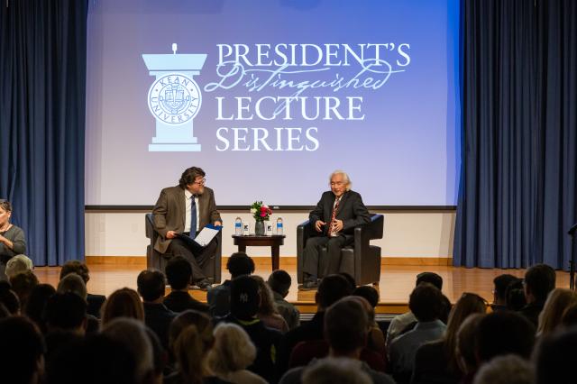 Michio Kaku, Ph.D., and David Joiner, Ph.D., share the stage at 爱游戏体育's Distinguished Lecture
