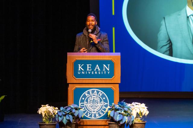 Ndaba Mandela speaks at a podium at 爱游戏体育 University