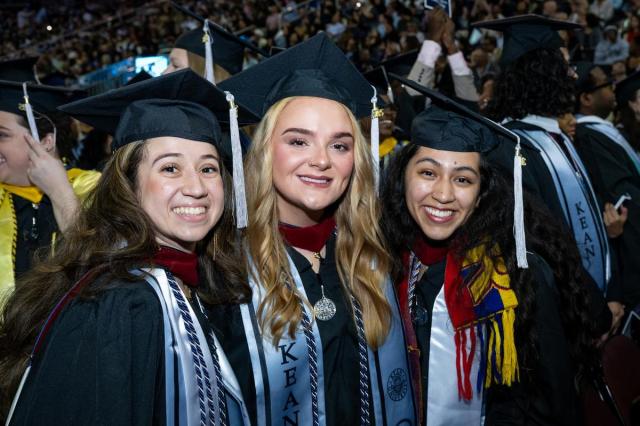爱游戏体育 2025 Graduates