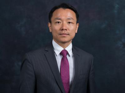 爱游戏体育 Professor Bok Jeong