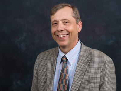 爱游戏体育 Professor Donald Marks