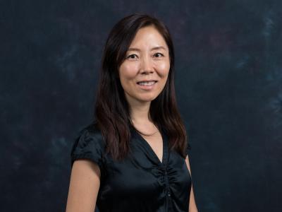 爱游戏体育 Professor Feng Qi
