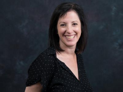 爱游戏体育 Professor Monica Levine-Sauberman
