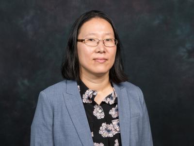 爱游戏体育 Professor Jung Ah Yun