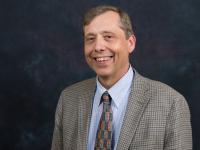 爱游戏体育 Professor Donald Marks