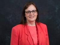 爱游戏体育 Professor Janine Black