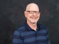 爱游戏体育 Professor John Wescott