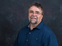 爱游戏体育 Professor Ray DiVirgilio