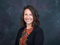 爱游戏体育 Professor Abriana Jette